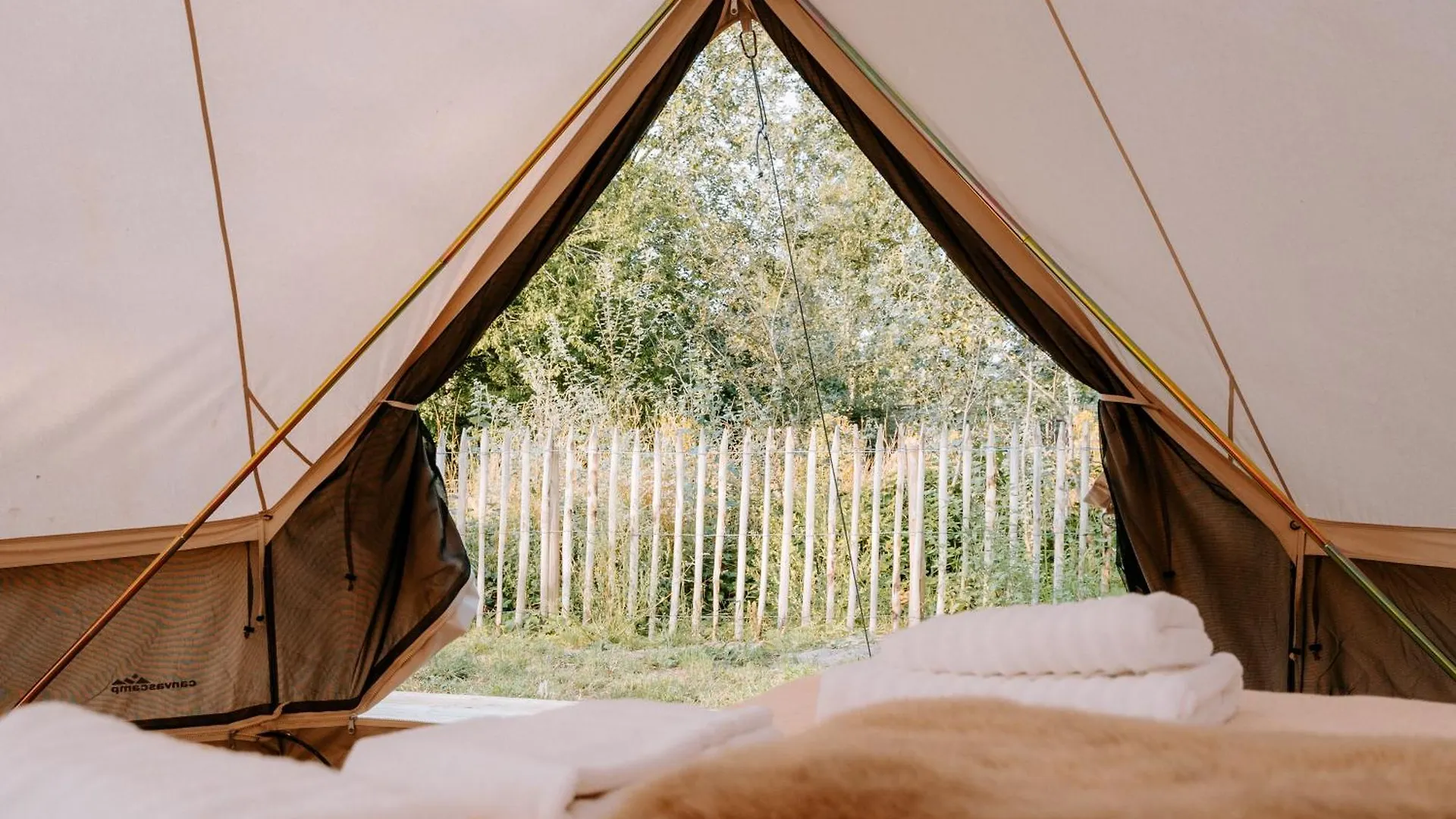 Luxury tent Glamping Boszee Hotel Middelkerke Belgium